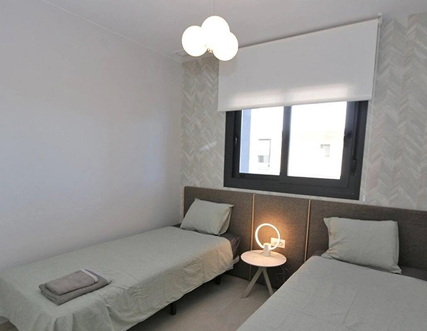 3 dormitorios con balcón